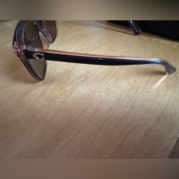 ✨ Coach HC8381U CL918 0HC8381U Sunglasses – Like New ✨ - Picture 9 of 12